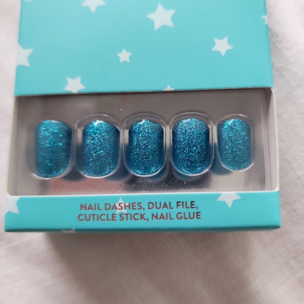 Red Aspen Nail Dashes Lot 4 Sets Manicure In A Dash Green, Purple, White, Blue - Picture 4 of 5
